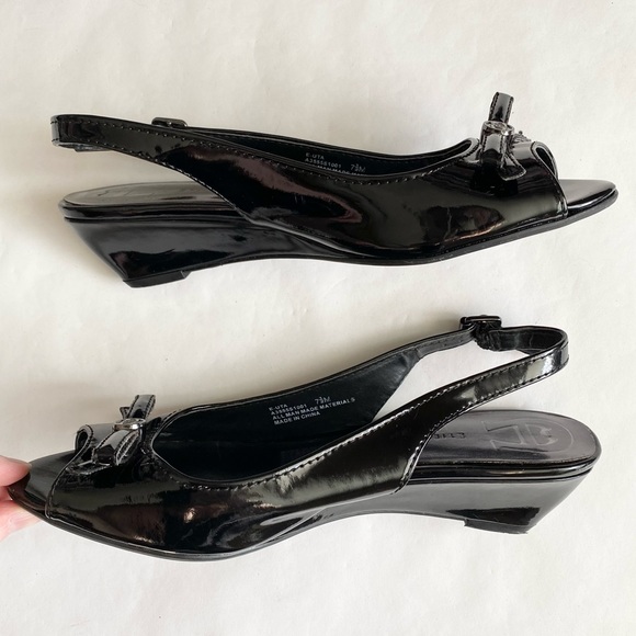 Etienne Aigner Black Patent Peep-Toe Slingback Heel with Bow - Picture 4 of 8